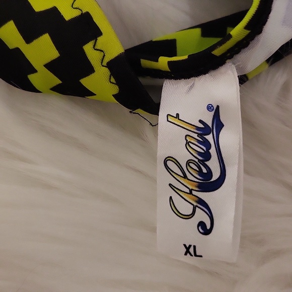 Heat bikini top - Picture 6 of 7